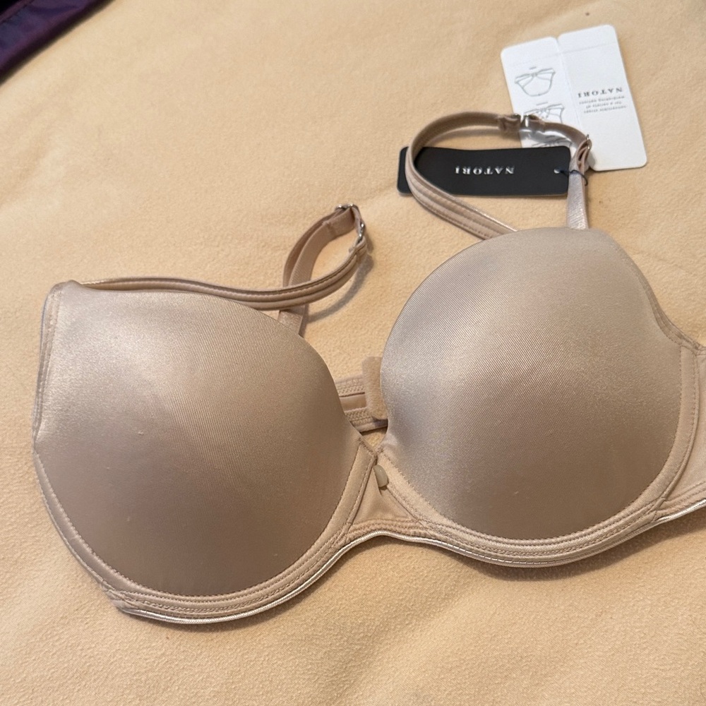 NWT Natori Nude Underwire Bra